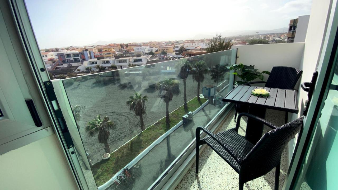 Hermoso Edificio Frente Al Mar Con Gran Terraza Y Hermosas Vistas Las Palmas de Gran Canaria Eksteriør billede